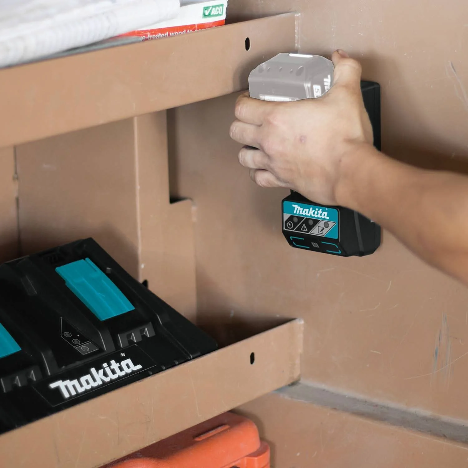 Makita BPS01 18V LXT Sync Lock Battery Terminal - Image 3