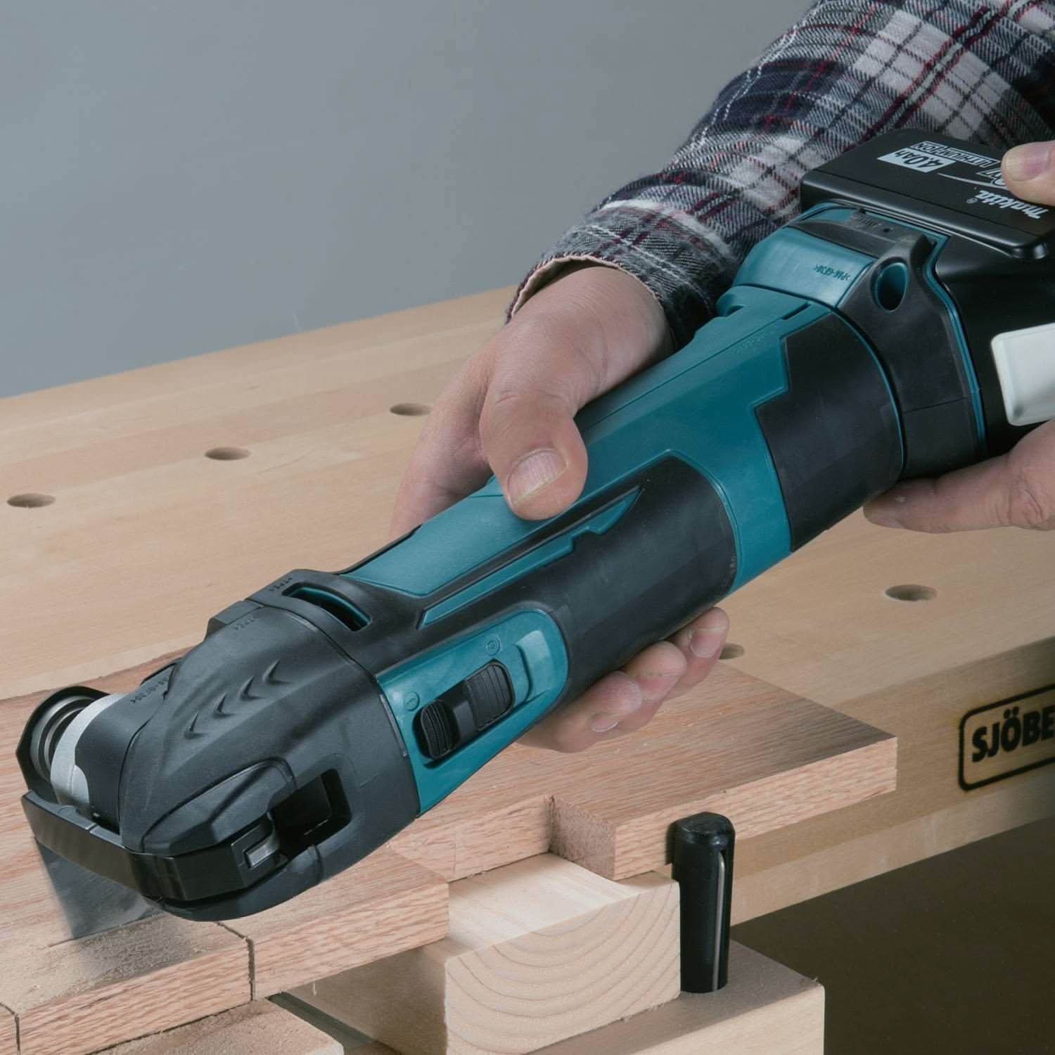 Makita XMT03Z 18V LXT  Cordless Multi-Tool, Tool Only - Image 2