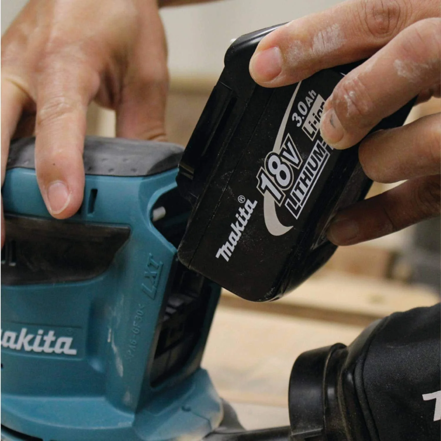 Makita XOB01Z 18 Volt LXT Cordless 5" Sander (PROMO) - Image 3