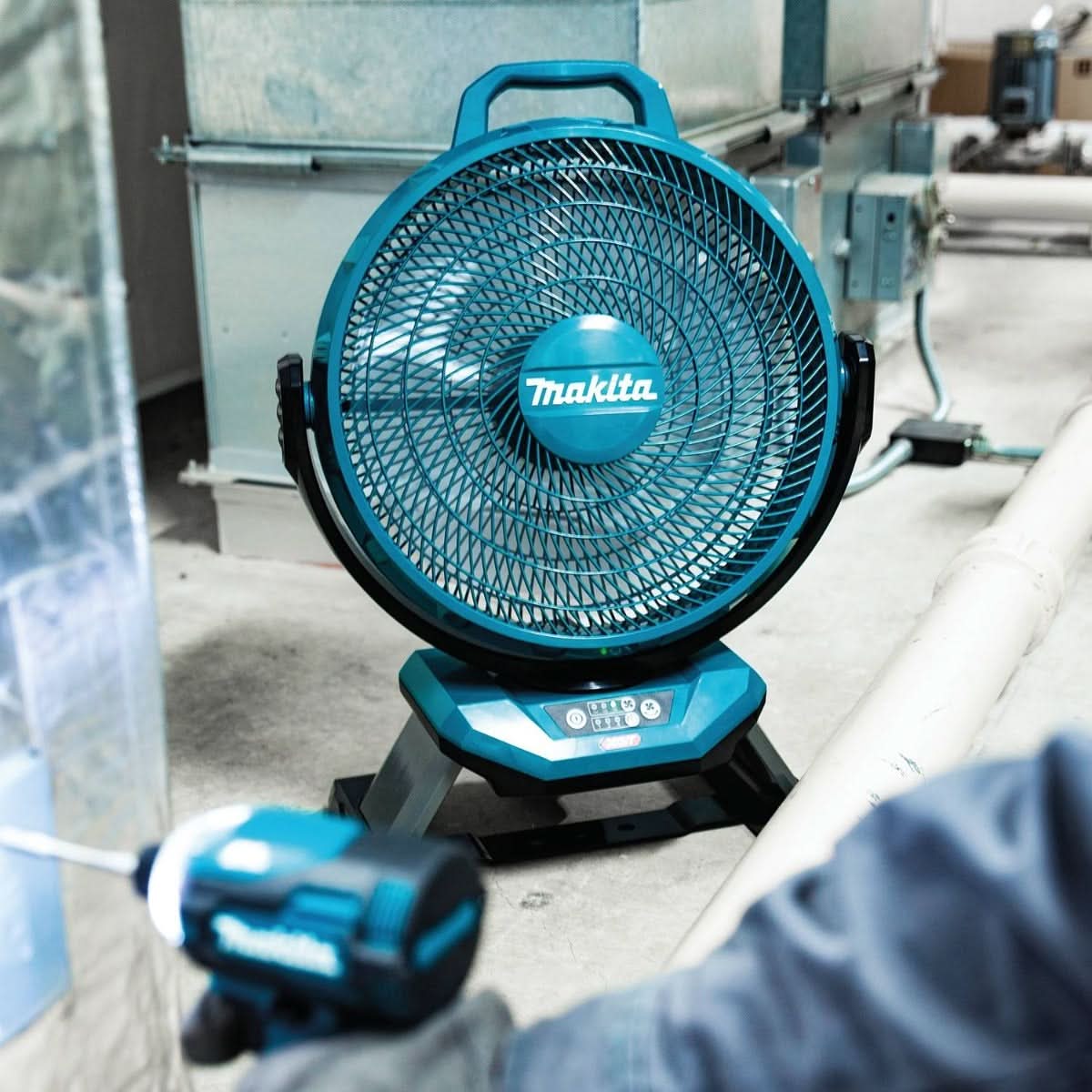 Makita PROMO CF002GZ 40V max XGTÂ® Cordless/Corded 13" Fan, Tool Only (PROMO) - Image 3
