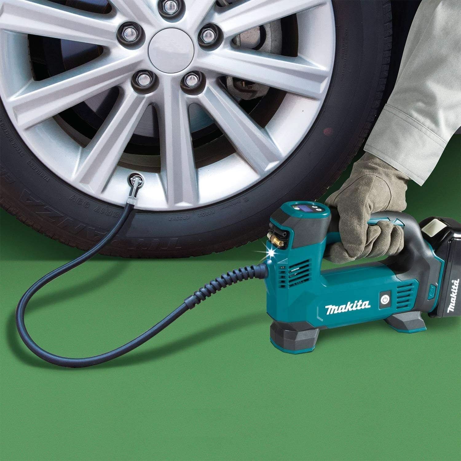 Makita DMP180SYX 18V Cordless Inflator 1.5Ah Kit - Image 3