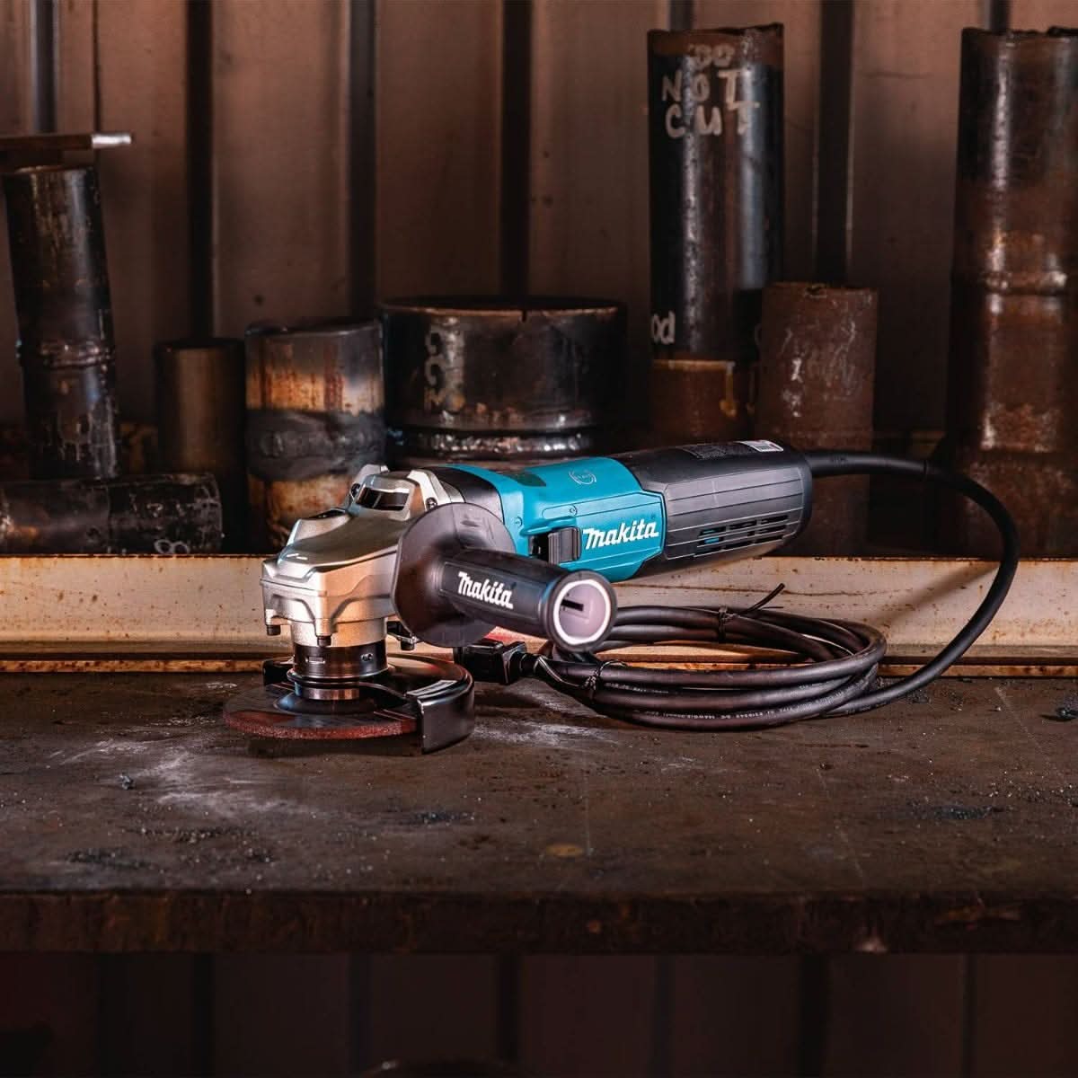 Makita GA4591 Corded 4-1/2" SJSII High-Power Angle Grinder w/Brake - Image 2