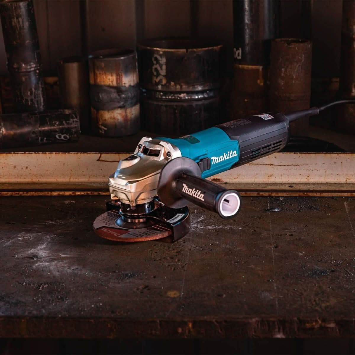 Makita GA5092 Corded 5" SJSII High-Power Angle Grinder - Image 2