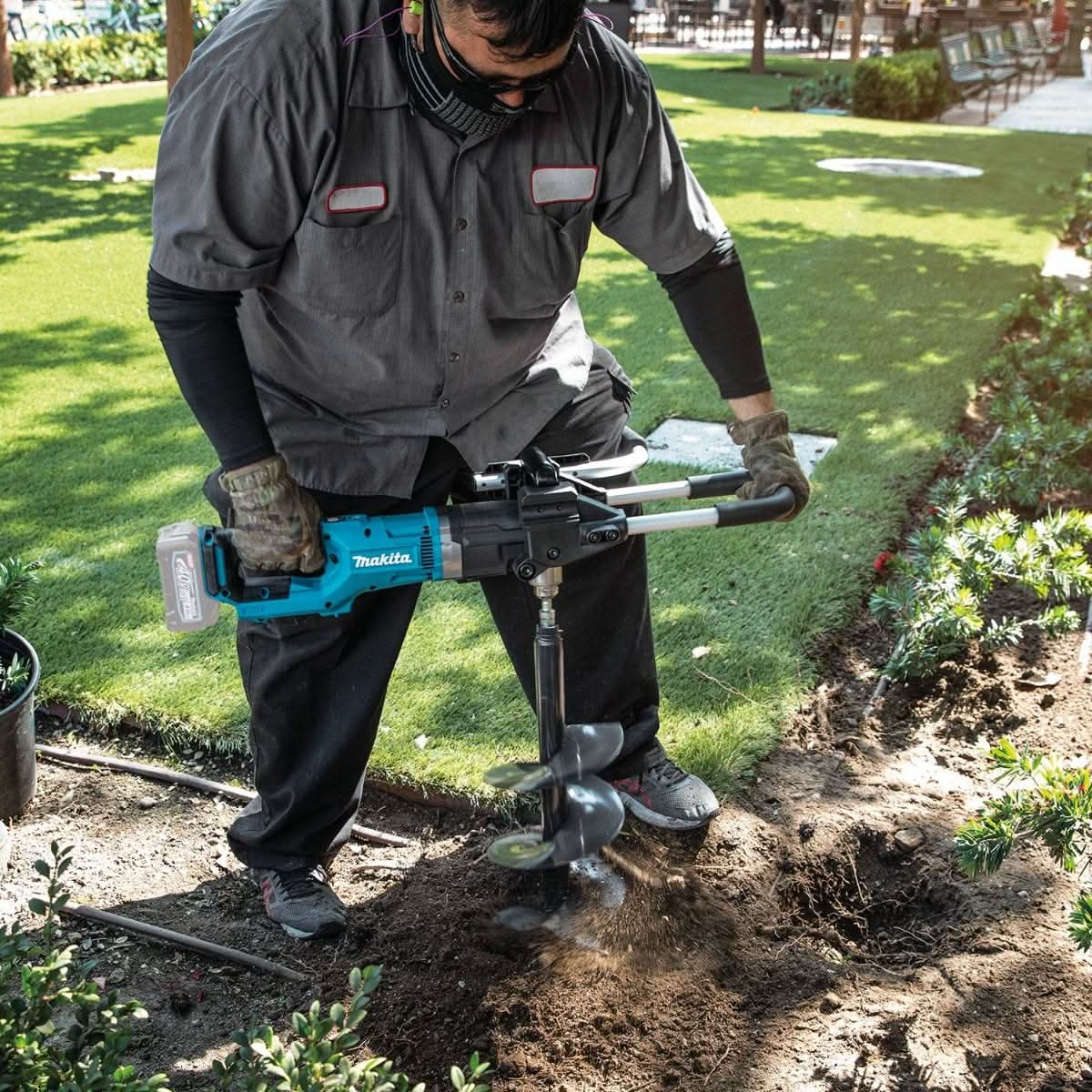 Makita GGD01Z 40V max XGT Brushless Cordless Earth Auger, Tool Only - Image 2