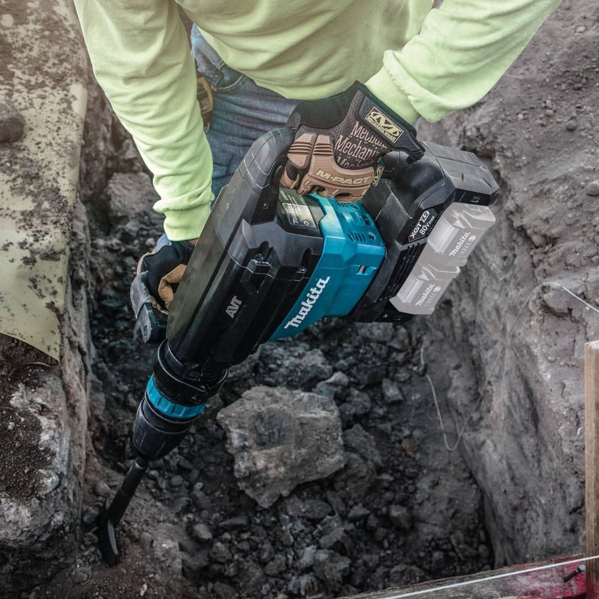 Makita GMH02Z 80V max (40V max X2) XGT Brushless 28 lb. SDS- MAX AVT Demolition Hammer, AWS Capable, Tool Only - Image 3