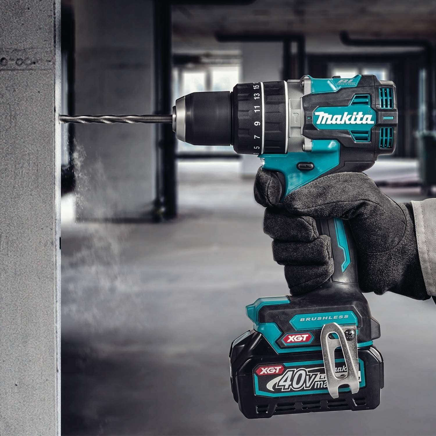Makita GPH02D 40V max XGT Compact Brushless Cordless 1/2" Hammer Driver-Drill Kit (2.5Ah) - Image 2