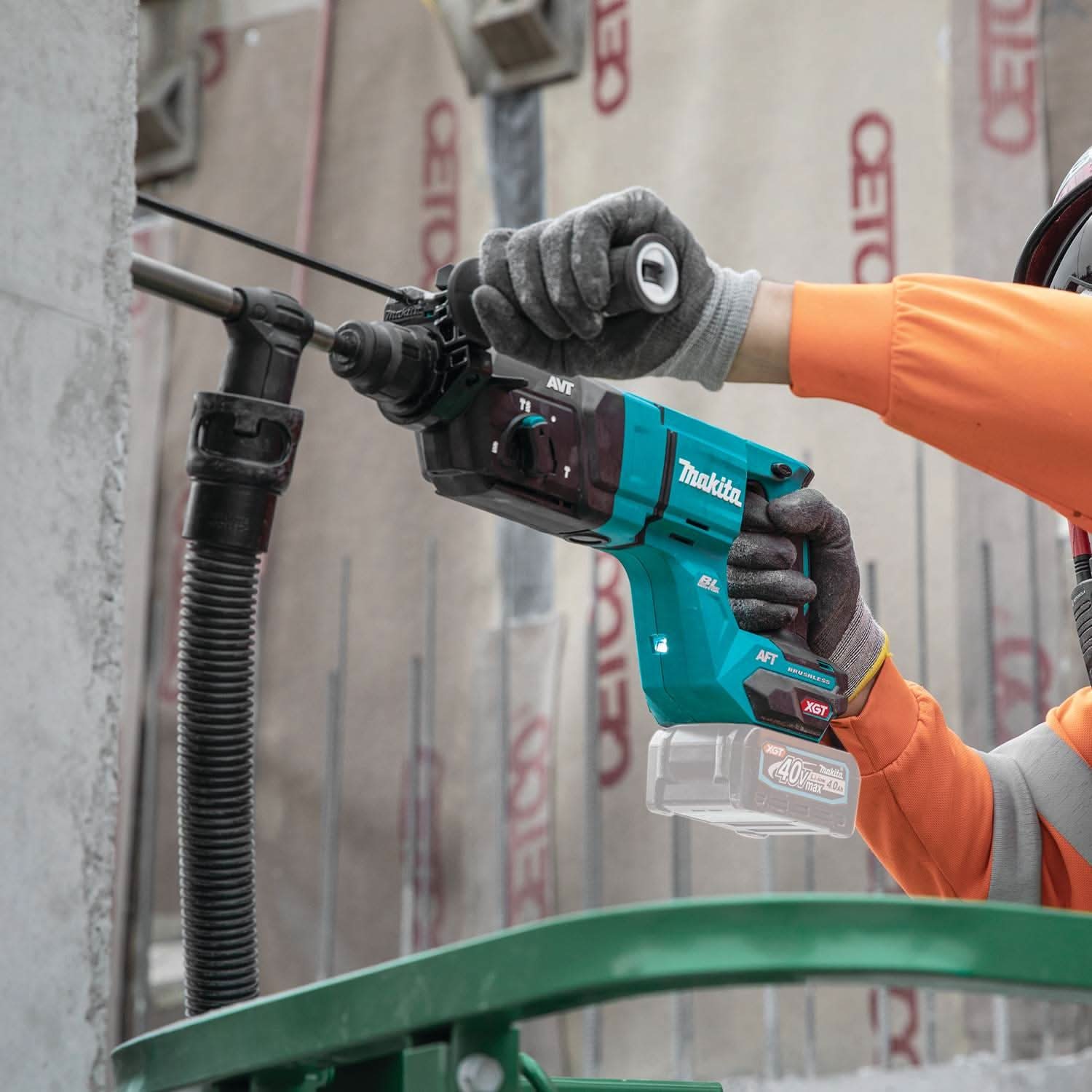 Makita GRH07Z 40V max XGT Brushless Cordless 1-1/8" SDS-PLUS AVT Rotary Hammer (D-Handle), AFT, AWS Capable, Tool Only - Image 3