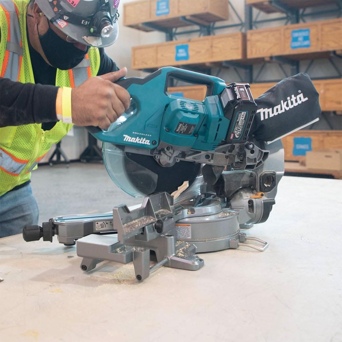 Makita GSL02M1 40V max XGT Brushless Cordless 8-1/2" Dual-Bevel Sliding Compound Miter Saw Kit, AWS Capable (4.0Ah) - Image 3