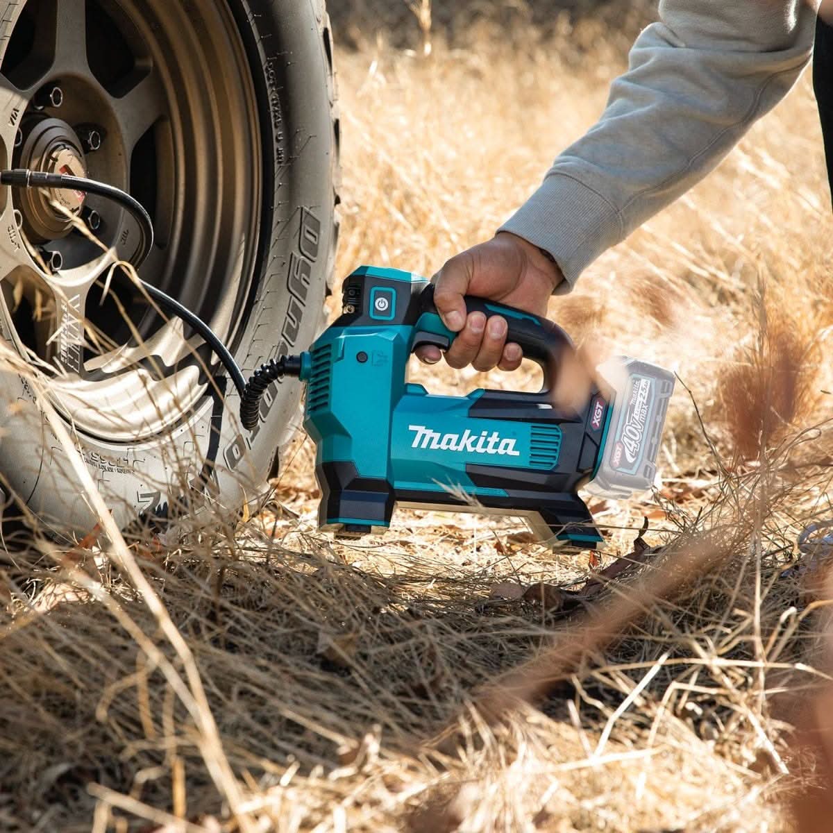 Makita MP001GZ01 40V max XGT Cordless High-Pressure Inflator, Tool Only - Image 3