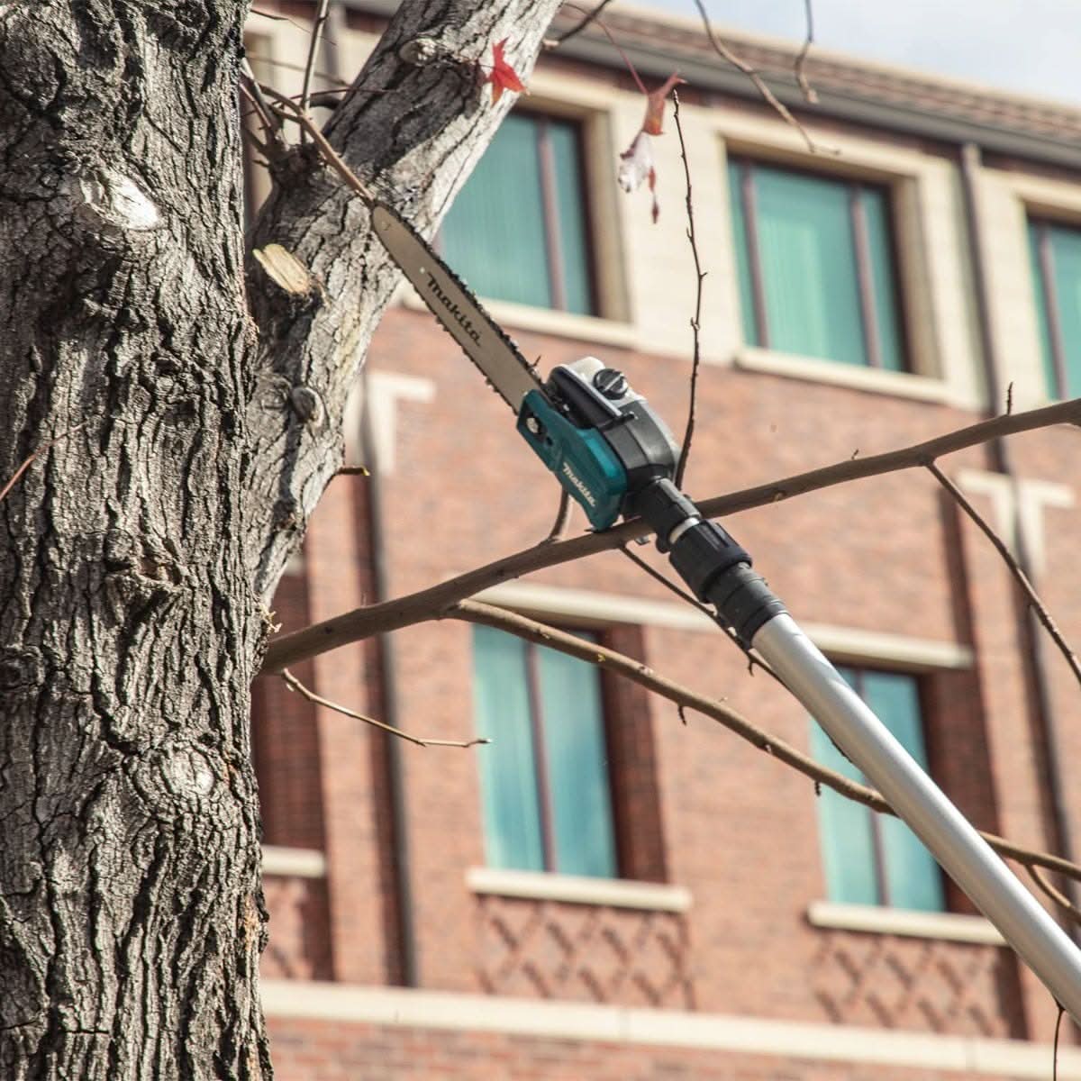 Makita XAU02ZB 36V (18V X2) LXT Brushless 10" Telescoping Pole Saw, 13' Length, Tool Only - Image 2