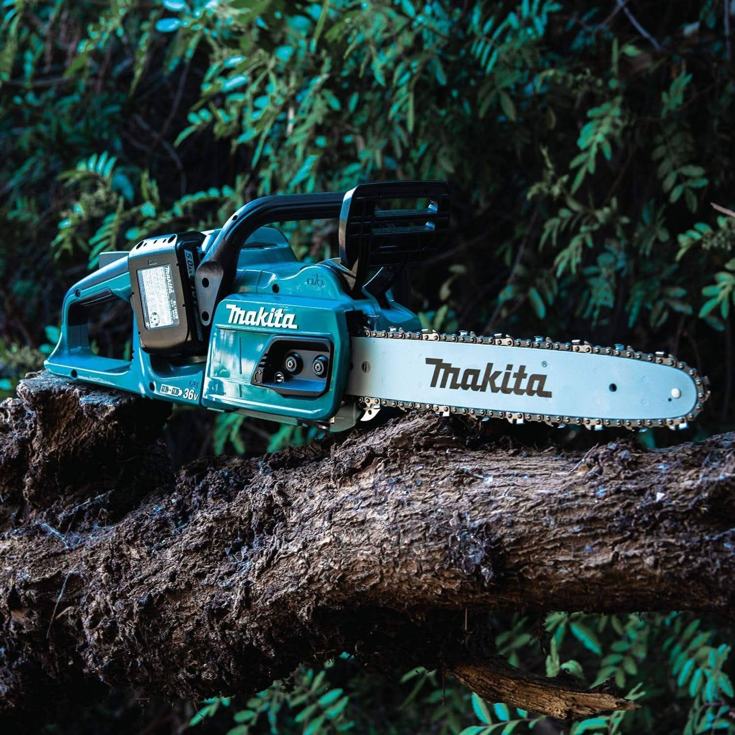 Makita XCU07PT 36V (18V X2) LXT Brushless 14" Chain Saw Kit (5.0Ah) - Image 3