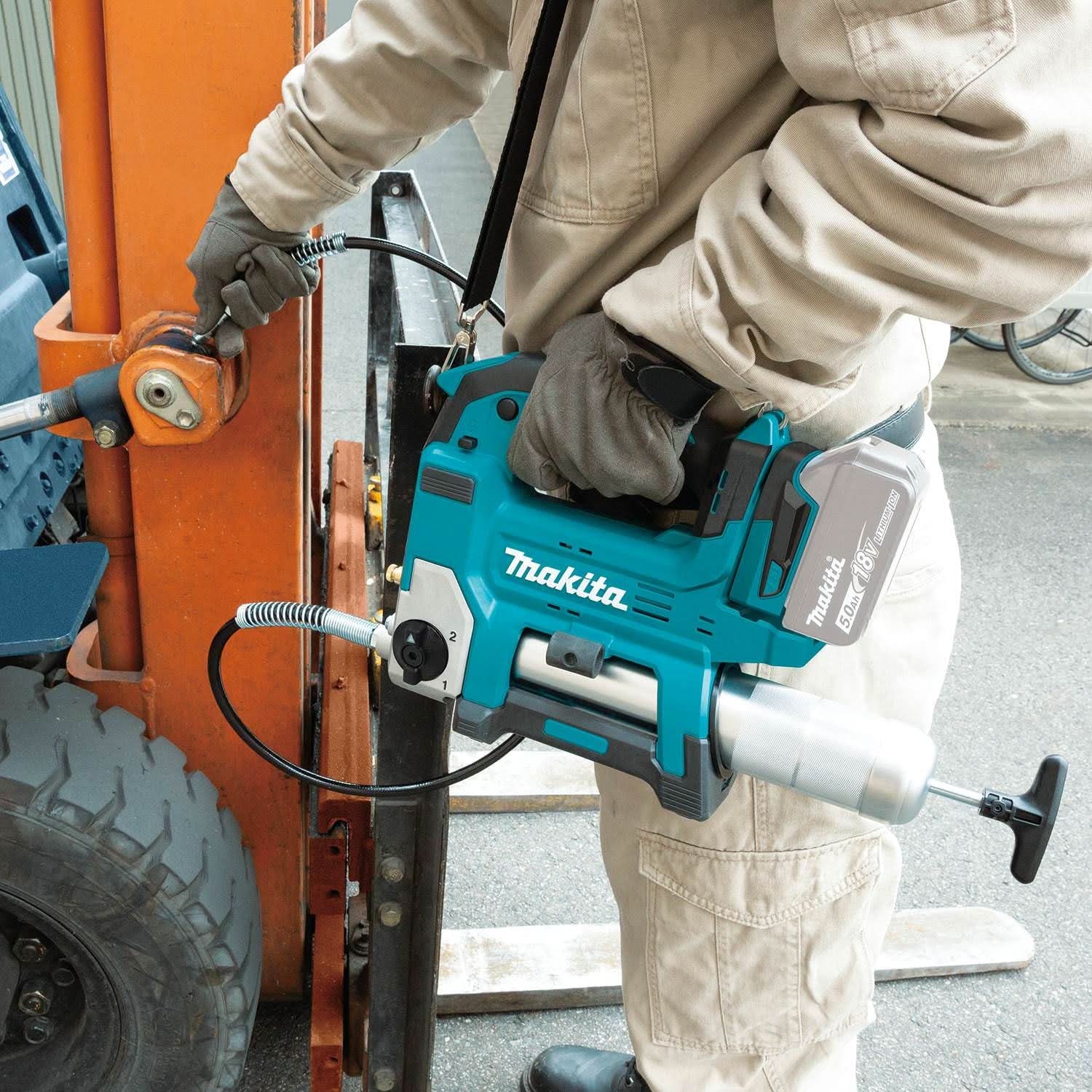 Makita XPG01Z 18V LXT Lithium-Ion Cordless Grease Gun, Tool Only - Image 2