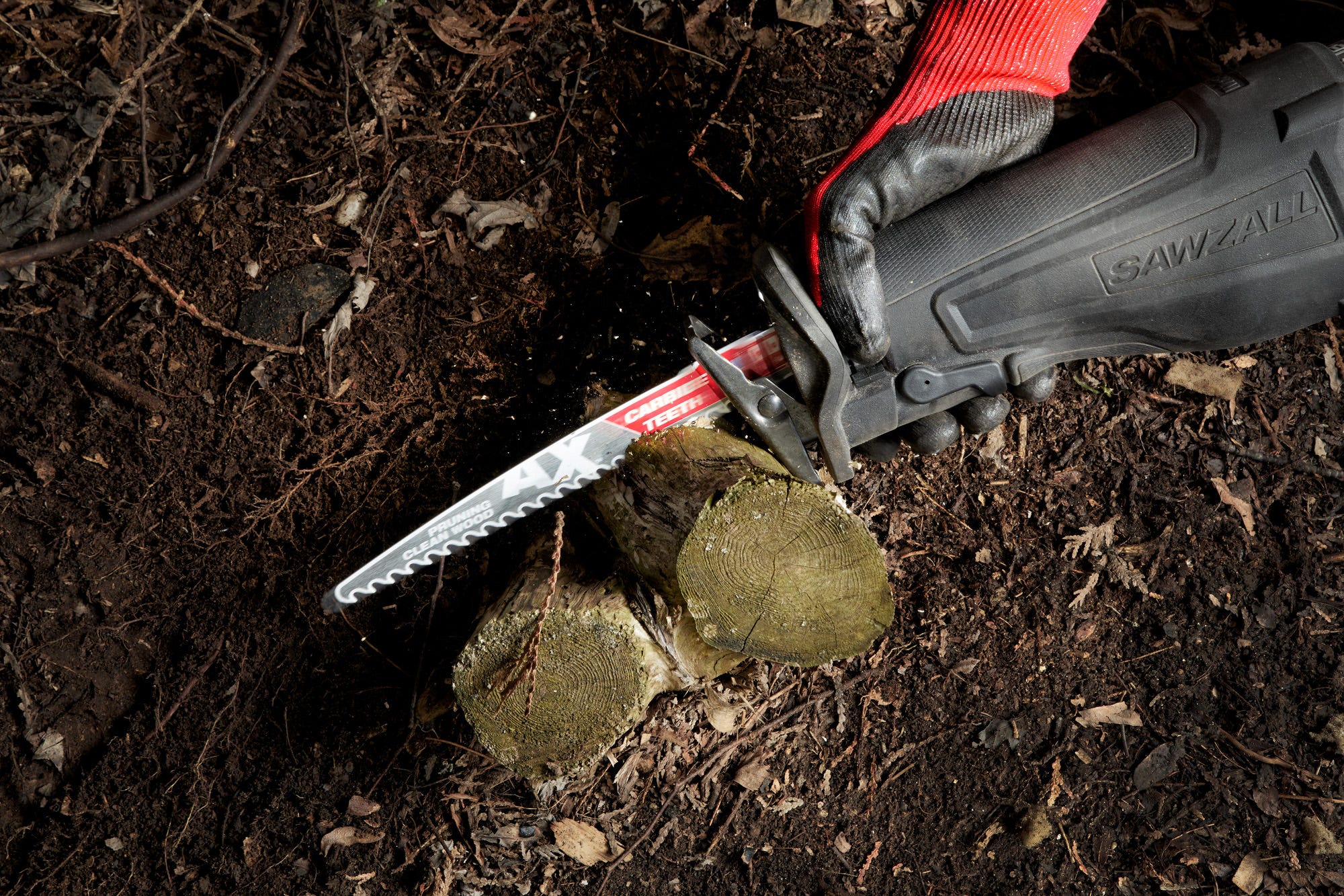 Milwaukee 48-00-5332 9-Inch 3-TPI The AX with Carbide Teeth for Pruning & Clean Wood SAWZALL Reciprocating Saw Blade, 3-Pack (PROMO) - Image 2