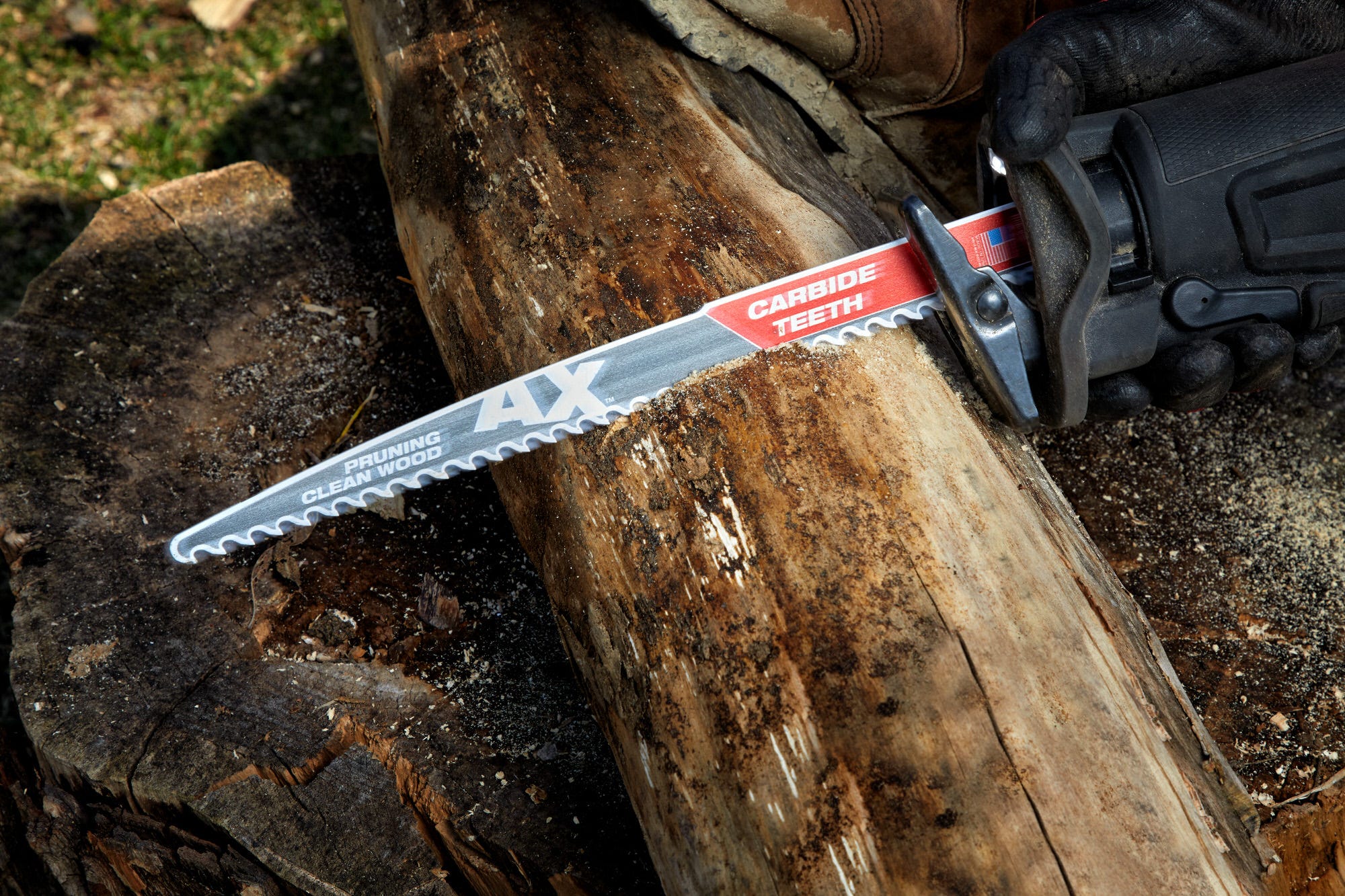 Milwaukee 48-00-5333 12-Inch 3-TPI The AX with Carbide Teeth for Pruning & Clean Wood SAWZALL Reciprocating Saw Blade, 3-Pack (PROMO) - Image 2