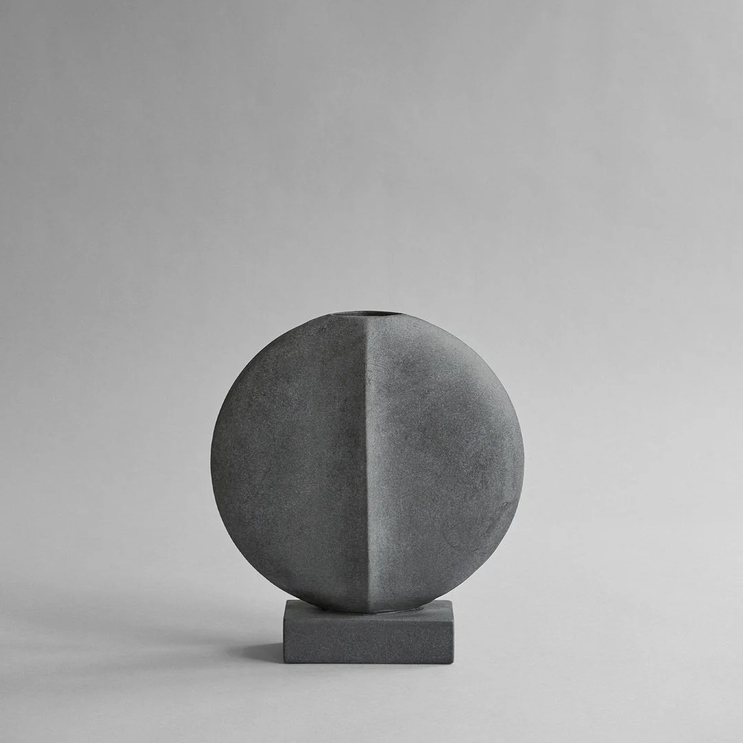 GUGGENHEIM VASE, MINI I $125.00 - Image 1