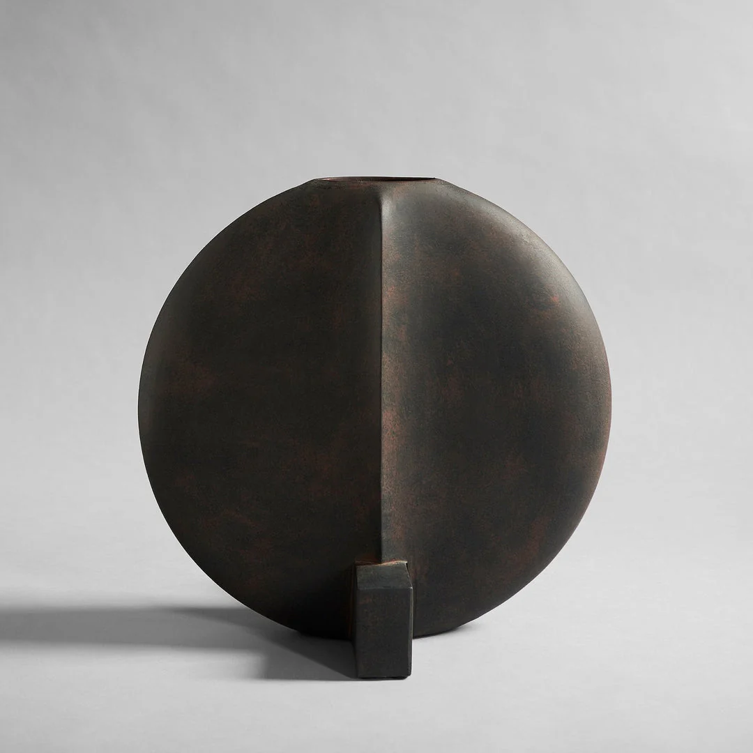 GUGGENHEIM VASE, BIG I $350.00 - Image 1