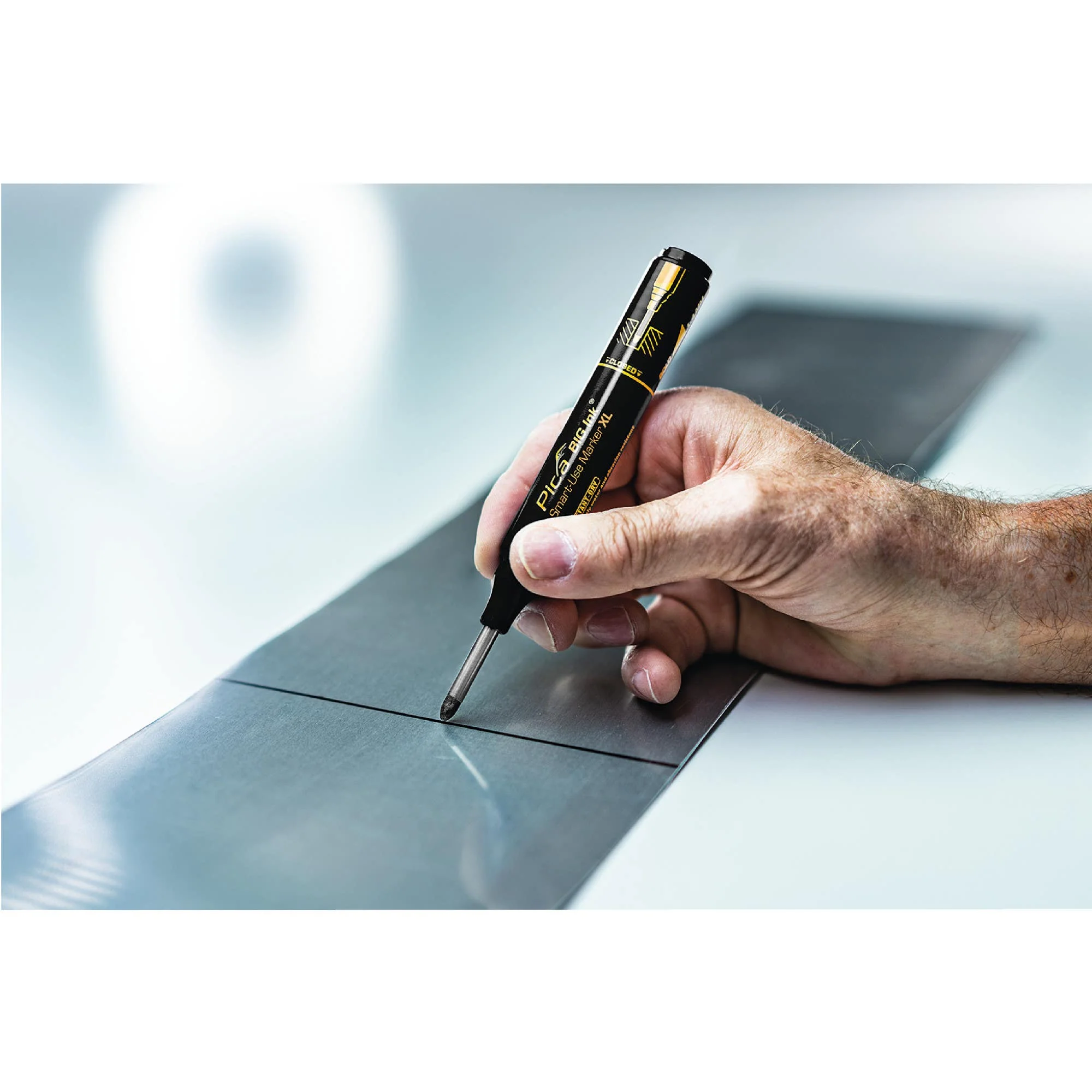 Pica 170/46/SB Black Ink Marker For Deep Hole w/ Quiver Holder, 1-Pack - Image 2