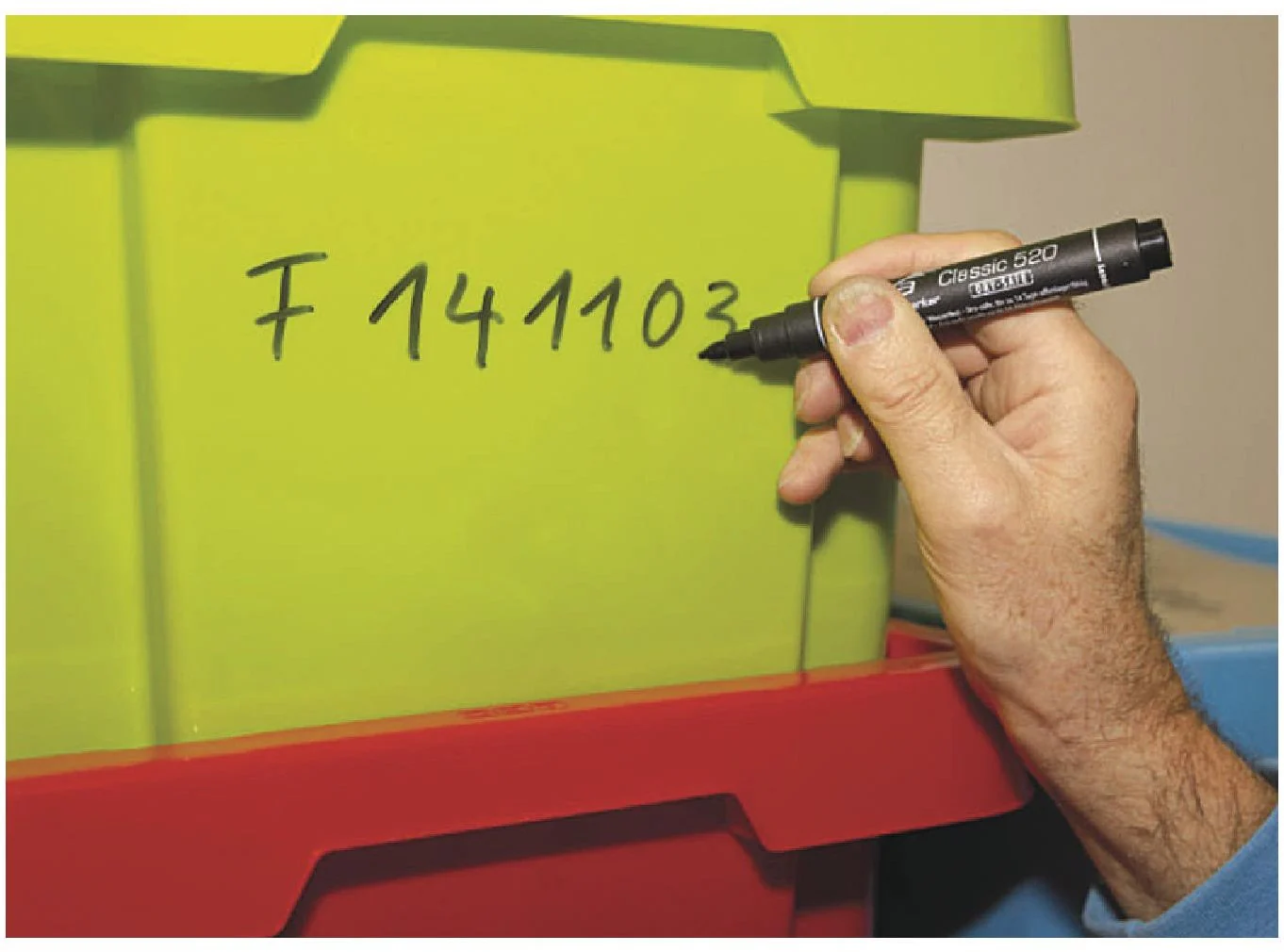 Pica 520/46 Black Permanent Marker - Image 2