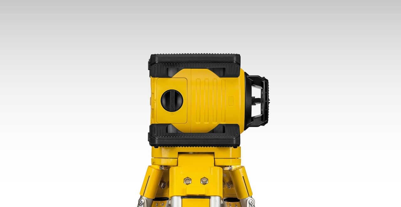 Stabila 04500TR LAR 160 G Rotation Laser Set With Tripod and Grade Rod - Image 3