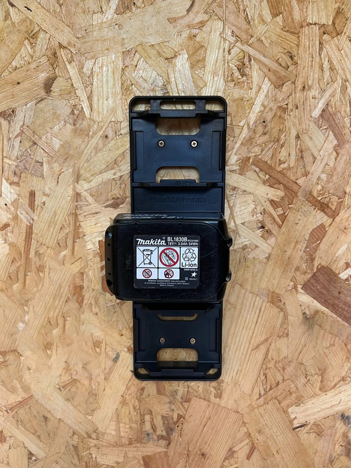 StealthMounts Battery Holder Makita 18V LXT Batteries - Image 3