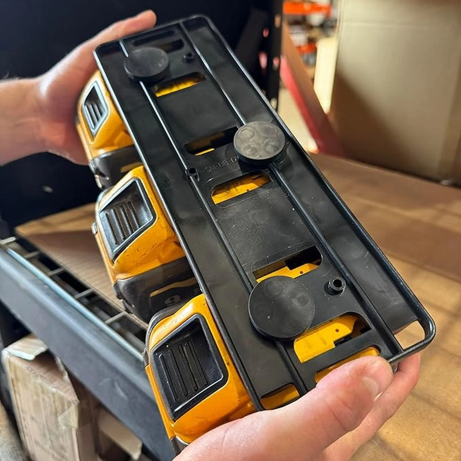 StealthMounts Magnetic Battery Holder for Dewalt 20/60V Batteries - Image 3