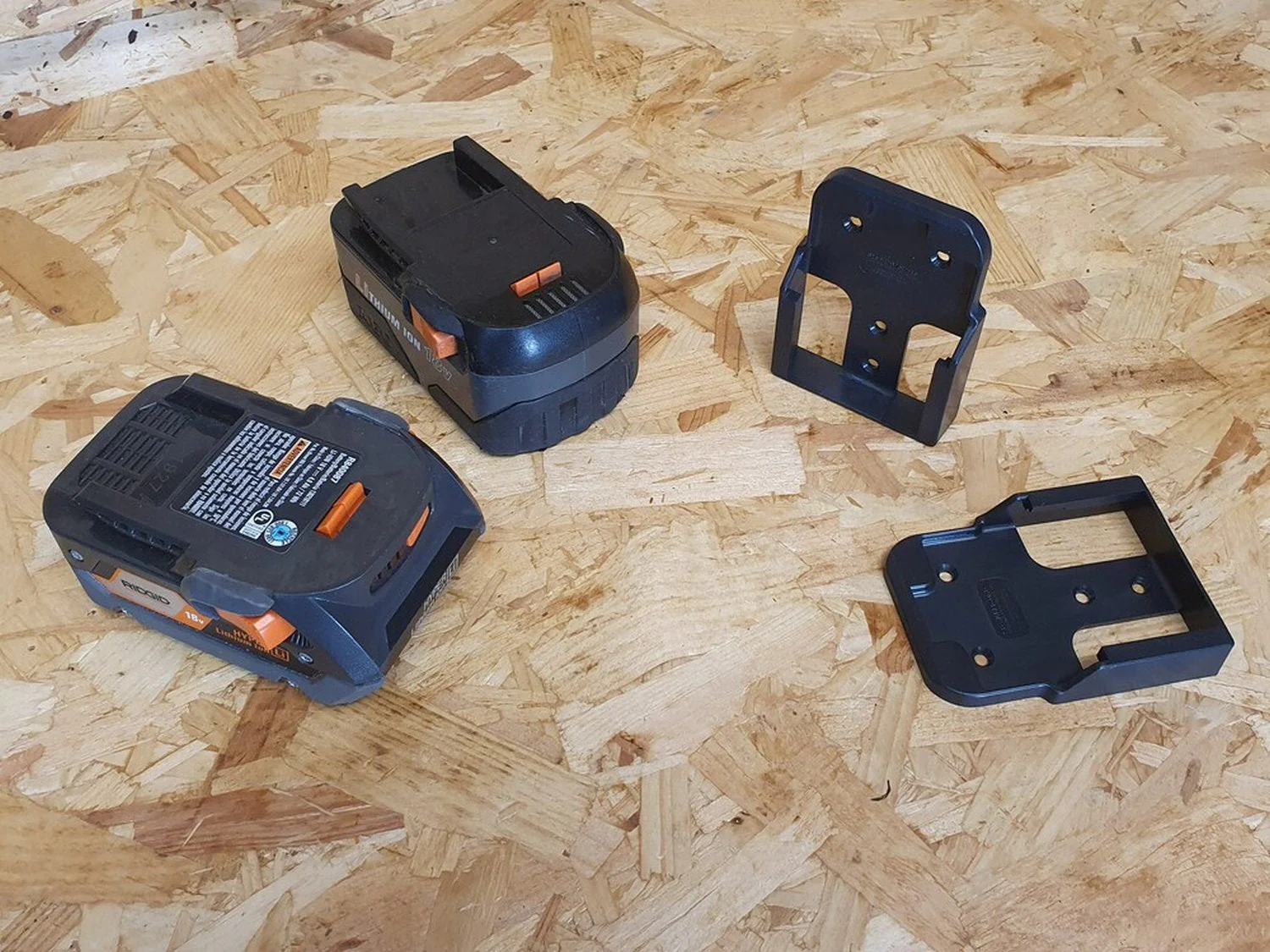 StealthMounts Battery Mounts for AEG & Ridgid Black, 6-Pack - Image 3