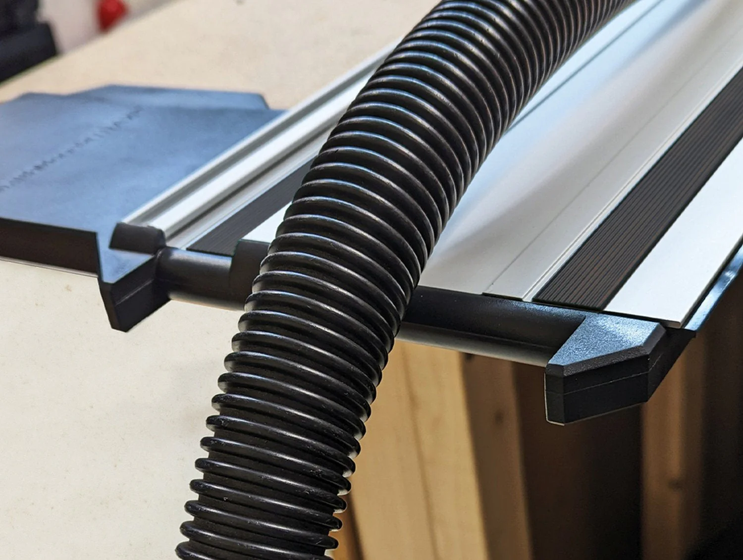 StealthMounts Trax90 XL Track Saw Square for Milwaukee - Image 2