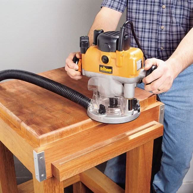 Triton TRA001 Corded Dual Mode Precision 3-1/4 HP 2400W Plunge Router - Image 2