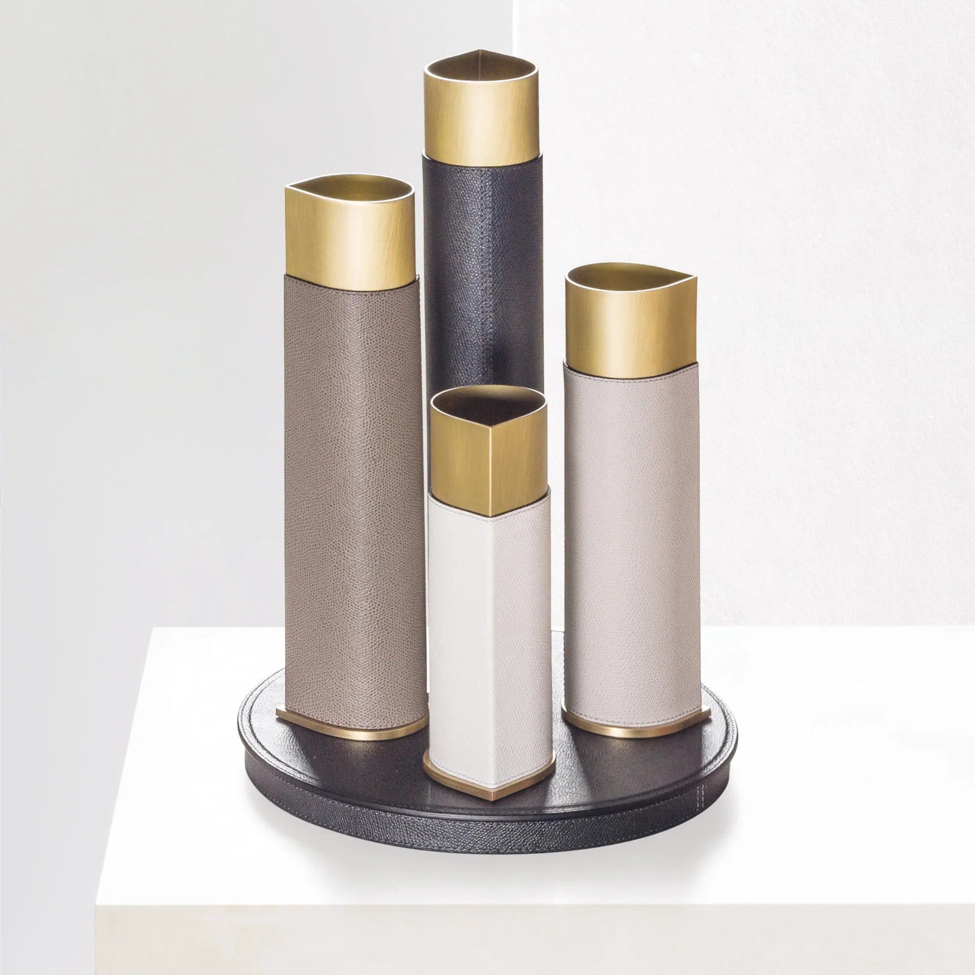 GIOBAGNARA | DROP ROUND STAND | $340.00 - Image 2