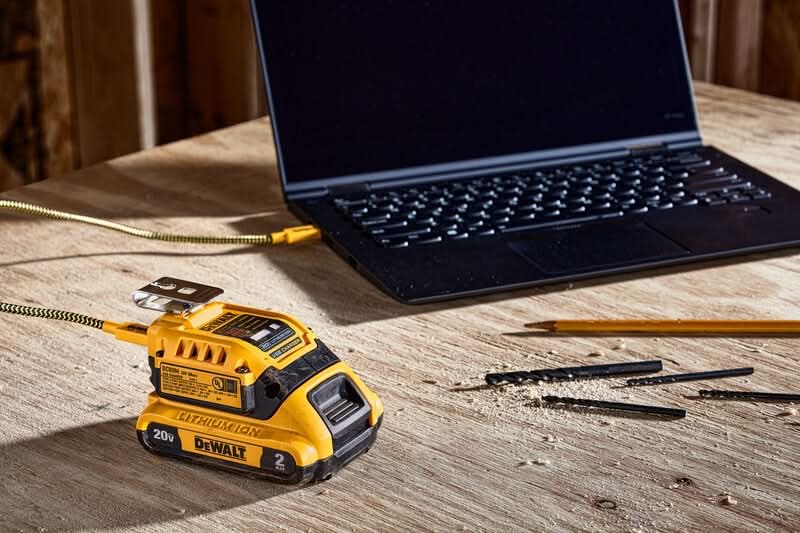 DeWALT DCB094K 20V MAX USB Charging Kit (PROMO) - Image 3