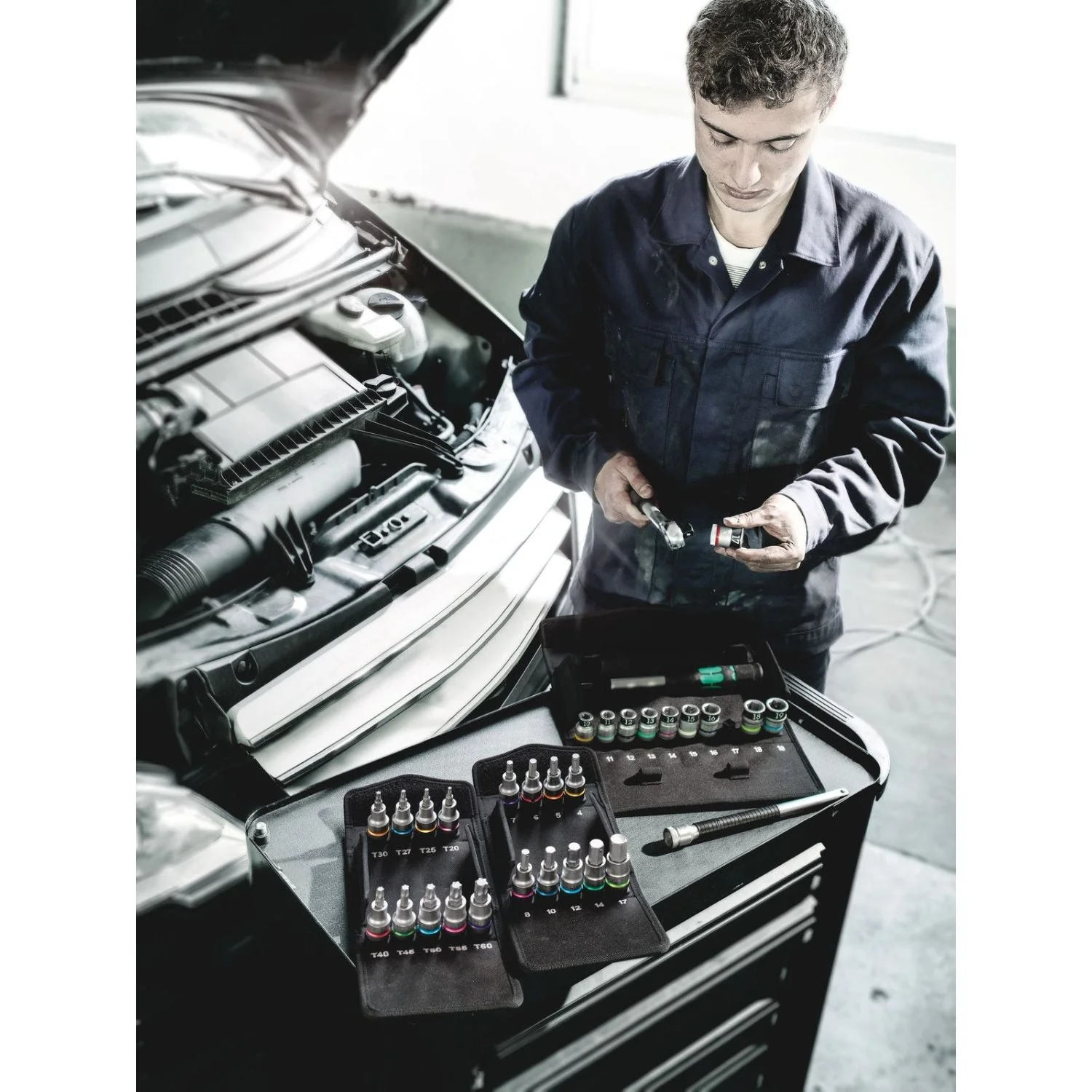 Wera 8790 Hmc Hf Zyklop Socket With 1/2-in. Drive With Holding Function, 10x37-mm. - Image 3