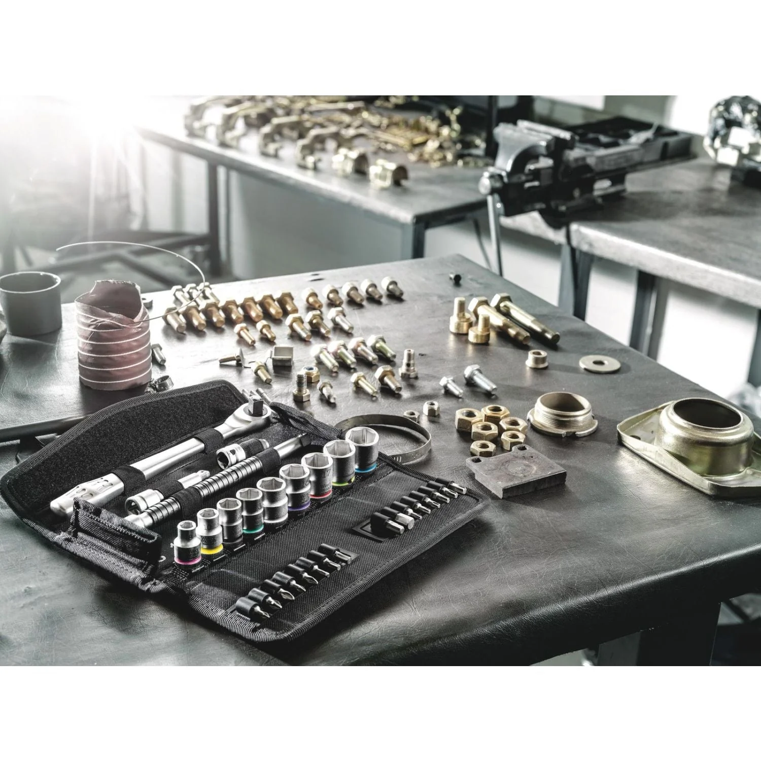 Wera 8100 SB 8 Zyklop Metal Ratchet Set With Switch Lever, 3/8-in. Drive, Metric, 29-Pieces - Image 3