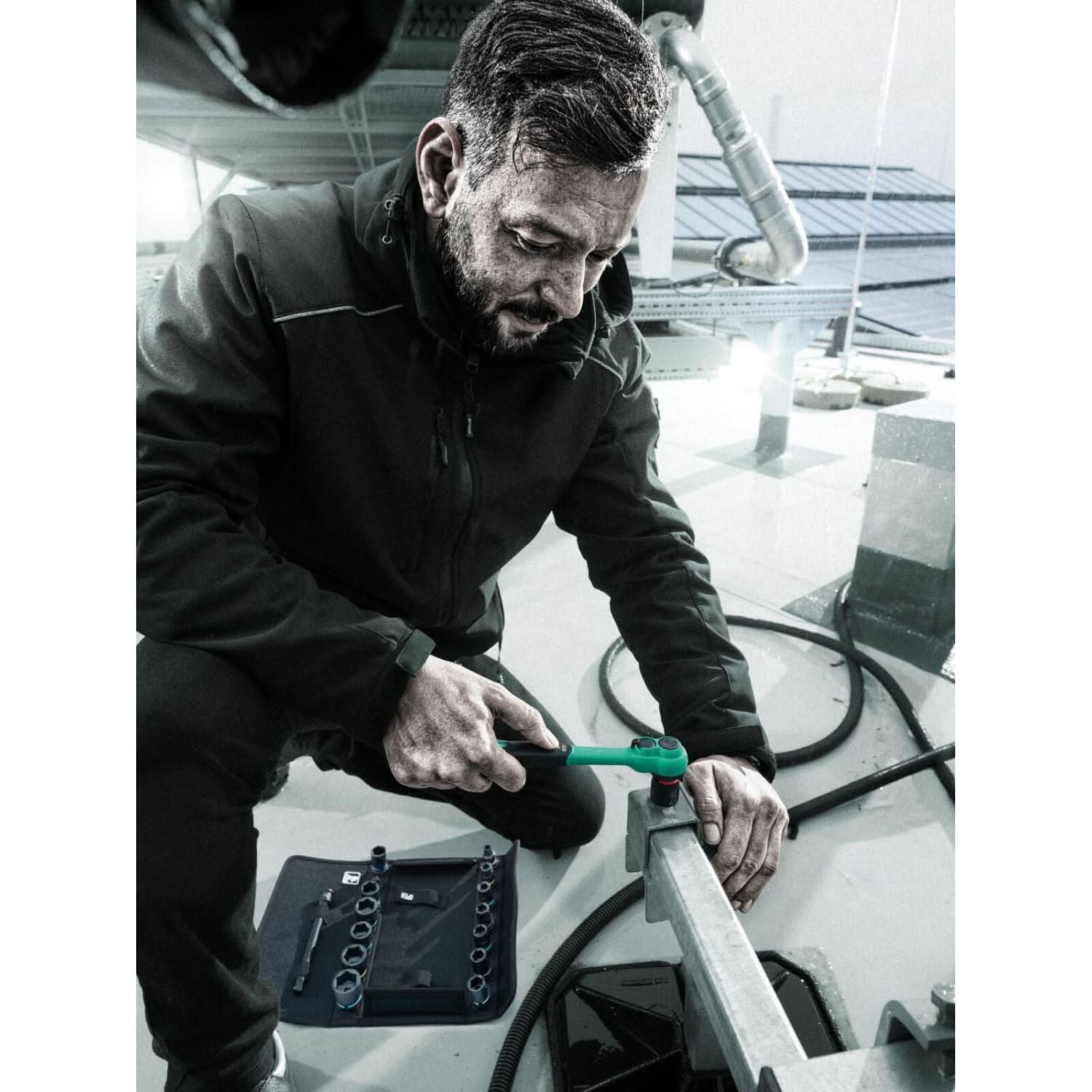 Wera 8100 SB 12 Zyklop Comfort Ratchet Set, Reversing Lever, 3/8-in. Drive, Metric, 16-Pieces - Image 3